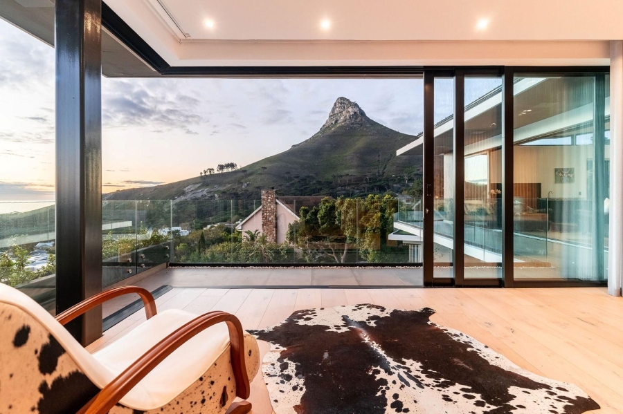 6 Bedroom Property for Sale in Camps Bay Western Cape